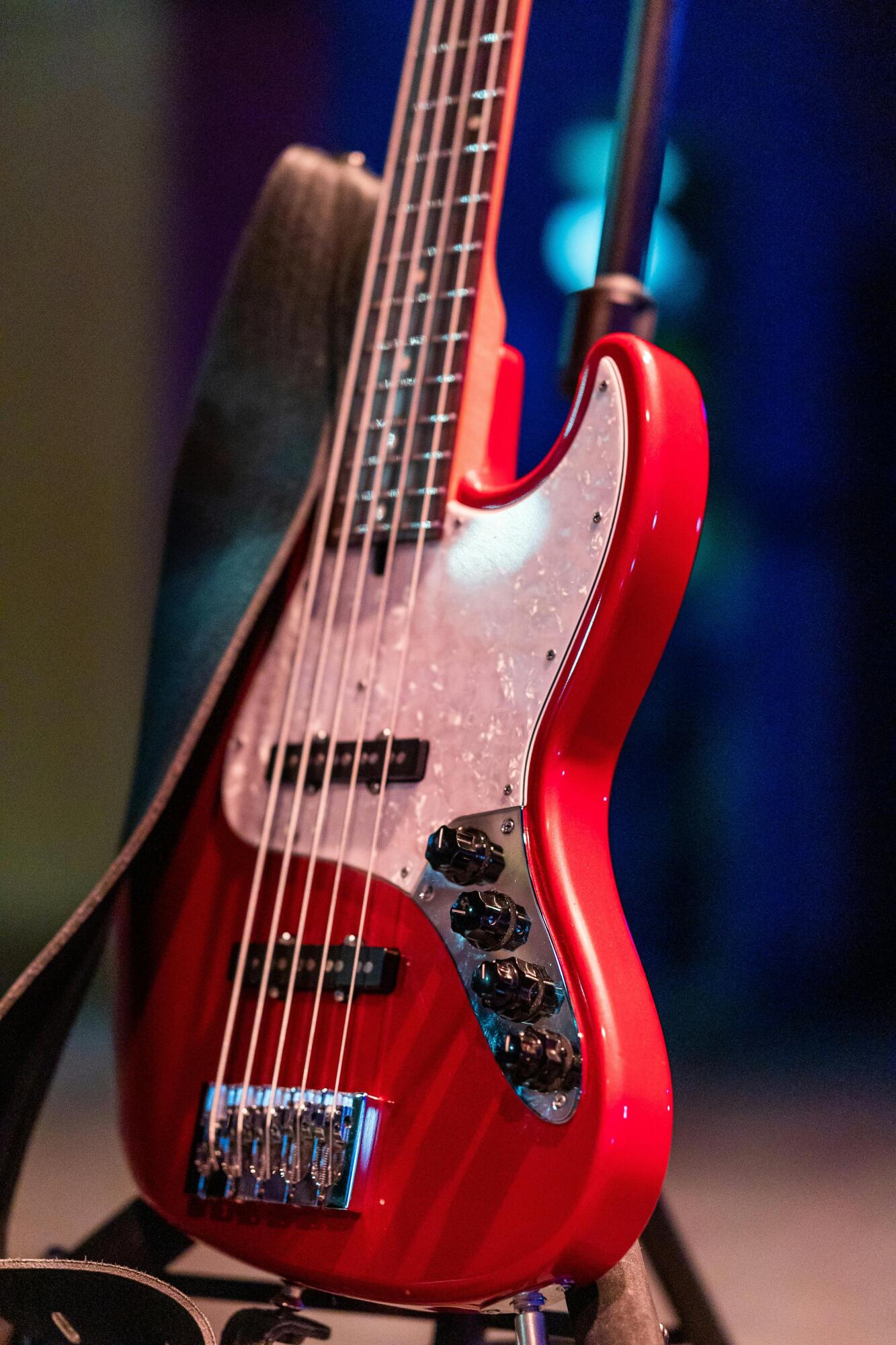 Unleashing Your Style with a Customized Leather Guitar Strap ...