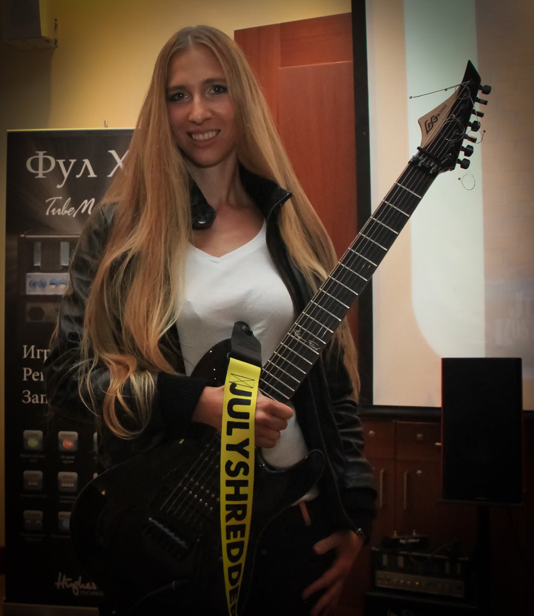 Guitar Strap review by Julia Kosterova - StrapGraphics