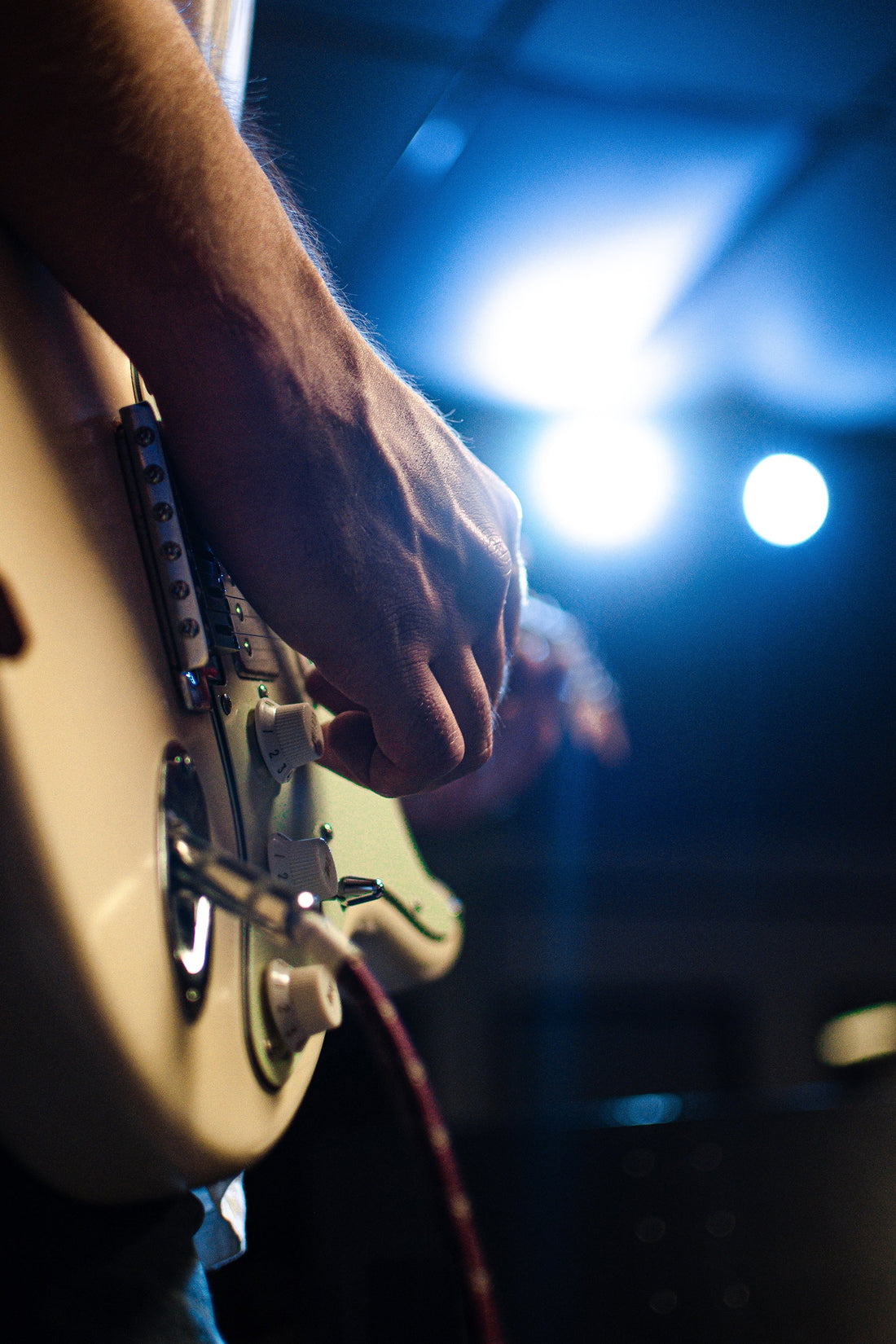 The Luxury of Leather Guitar Straps - StrapGraphics