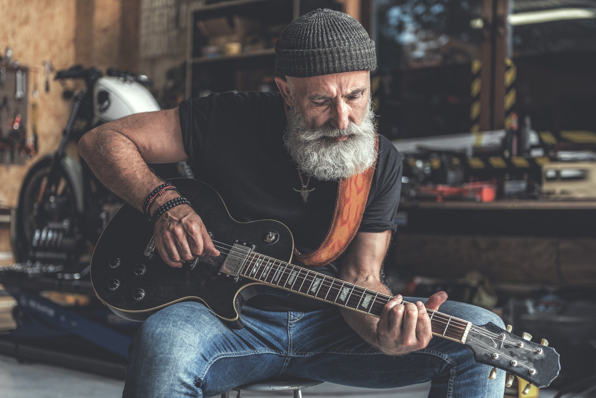 What Makes a Guitar Strap Vintage - StrapGraphics