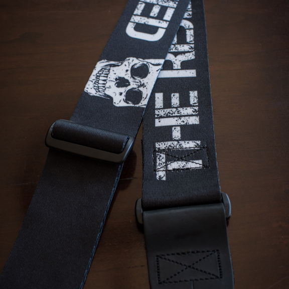 black skull guitar strap