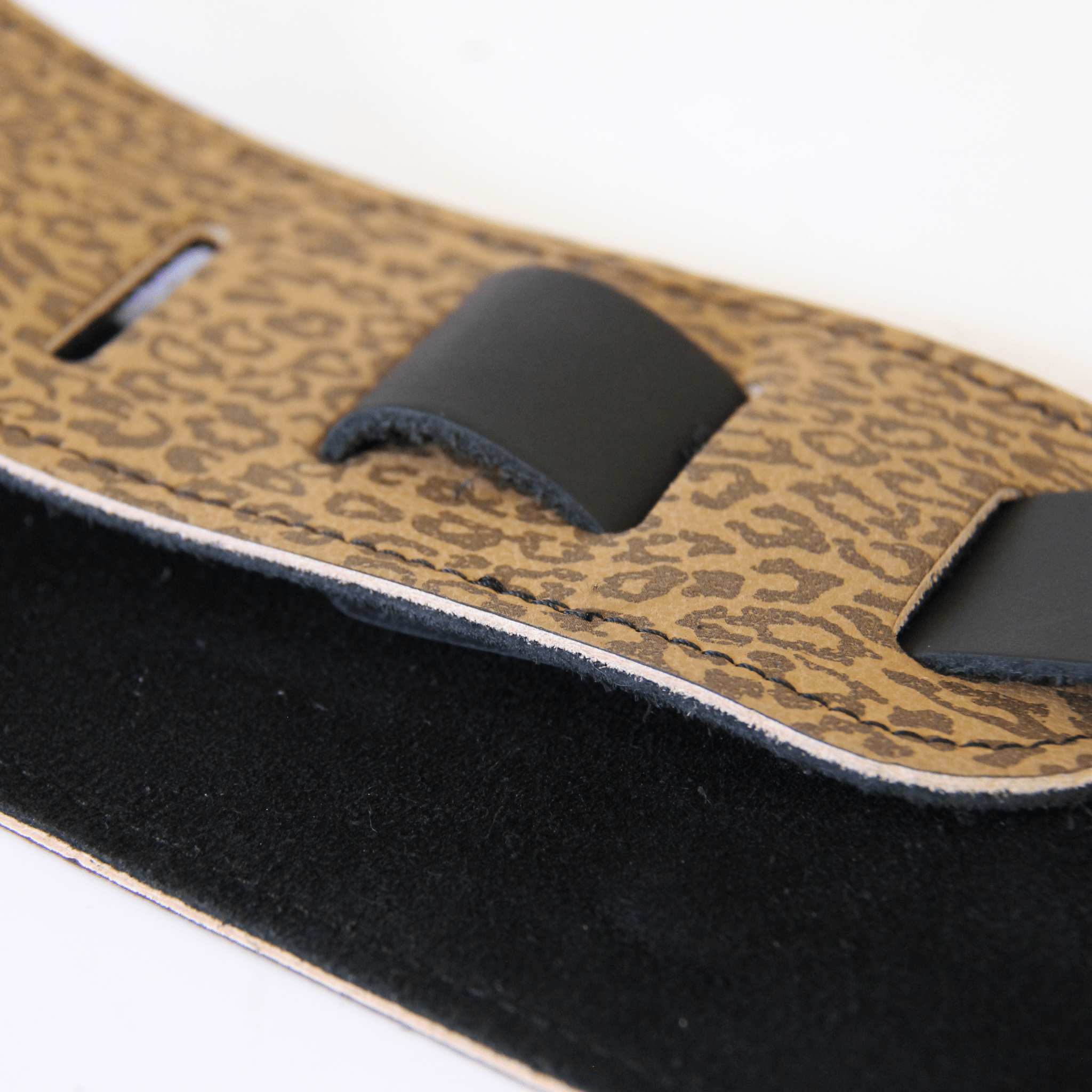 The Wildcat Leather Guitar Strap - StrapGraphics